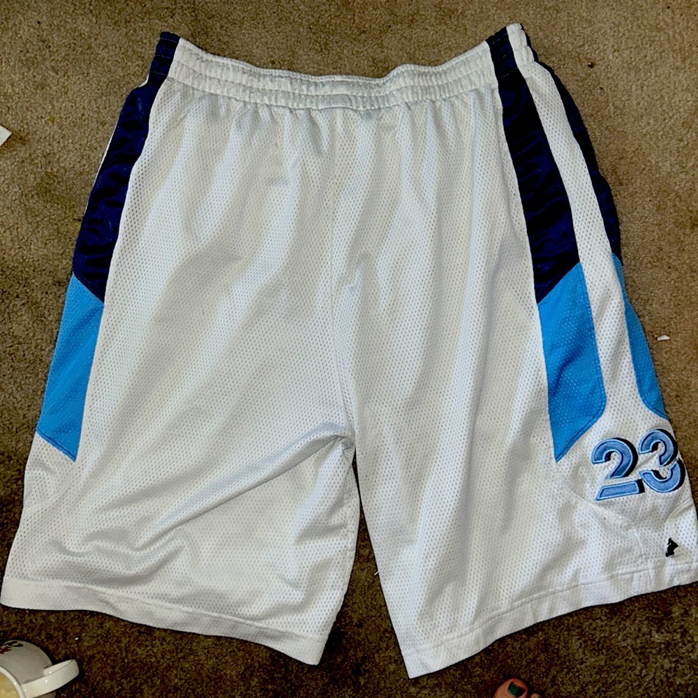 Nike (Jordan) size XL. EUC missing drawstring @ waist